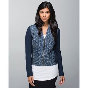 LULULEMON CARDIGAN AGAIN NAVY FULL ZIP JACKET SIZE US 6